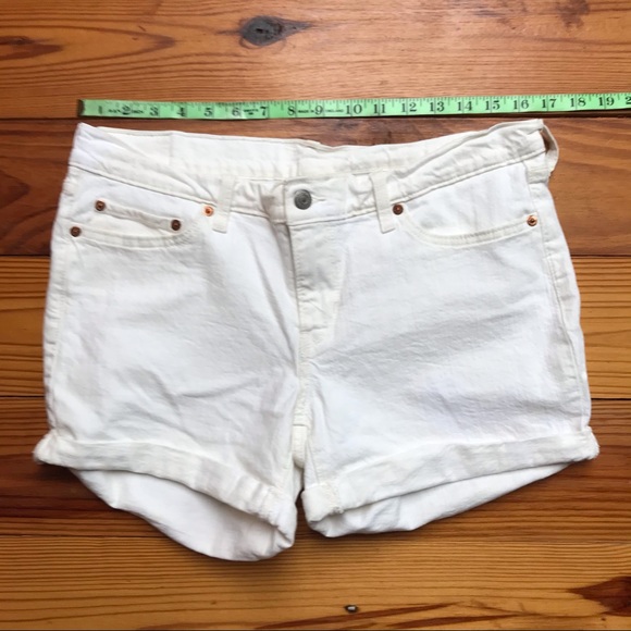 Levi’s White Denim Stretch Shorts, EUC, 29 - Picture 5 of 10